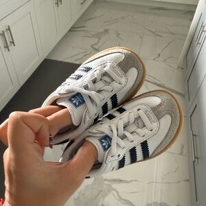 adidas samba baby toddler size 5 In excellent condition